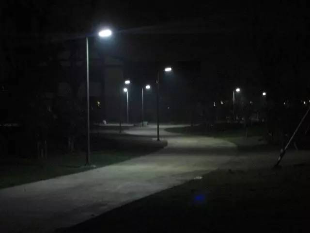 太陽能路燈，太陽能廠家，道路照明，戶外照明，照明燈具，太陽能燈具，節(jié)能環(huán)保
