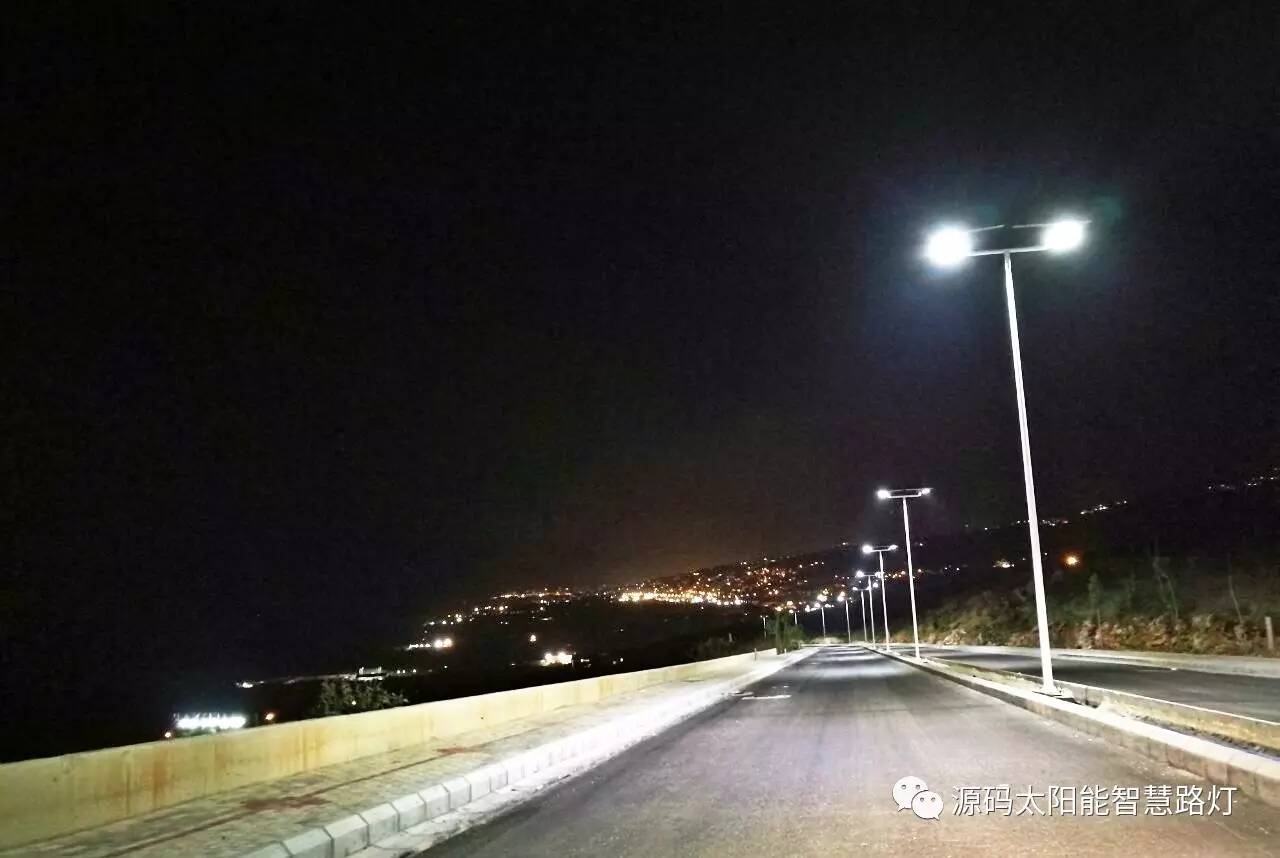 太陽能路燈，太陽能平板燈，光伏產(chǎn)業(yè)，綠色節(jié)能，太陽能路燈廠家