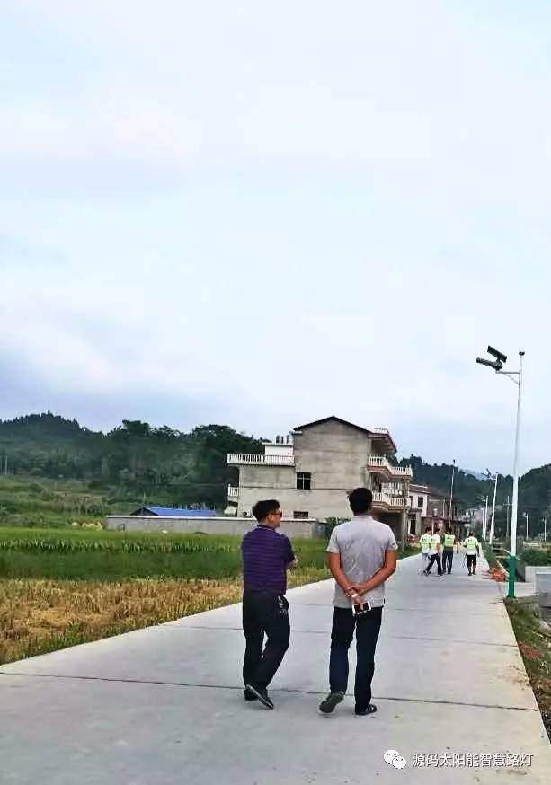 太陽能路燈，太陽能路燈廠家，太陽能路燈價(jià)格，太陽能平板燈，光伏照明，道路照明，助力新農(nóng)村建設(shè)，太陽能路燈優(yōu)質(zhì)服務(wù)商